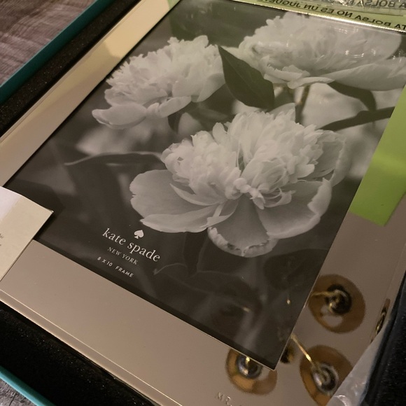 Kate Spade Elegant Silver Picture Frame - Picture 3 of 6